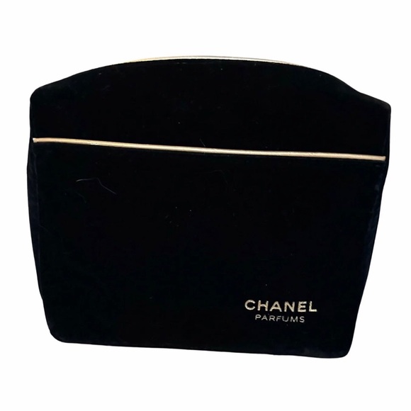 Chanel Velvet With Large Gold Trim Pouch - Picture 2 of 7